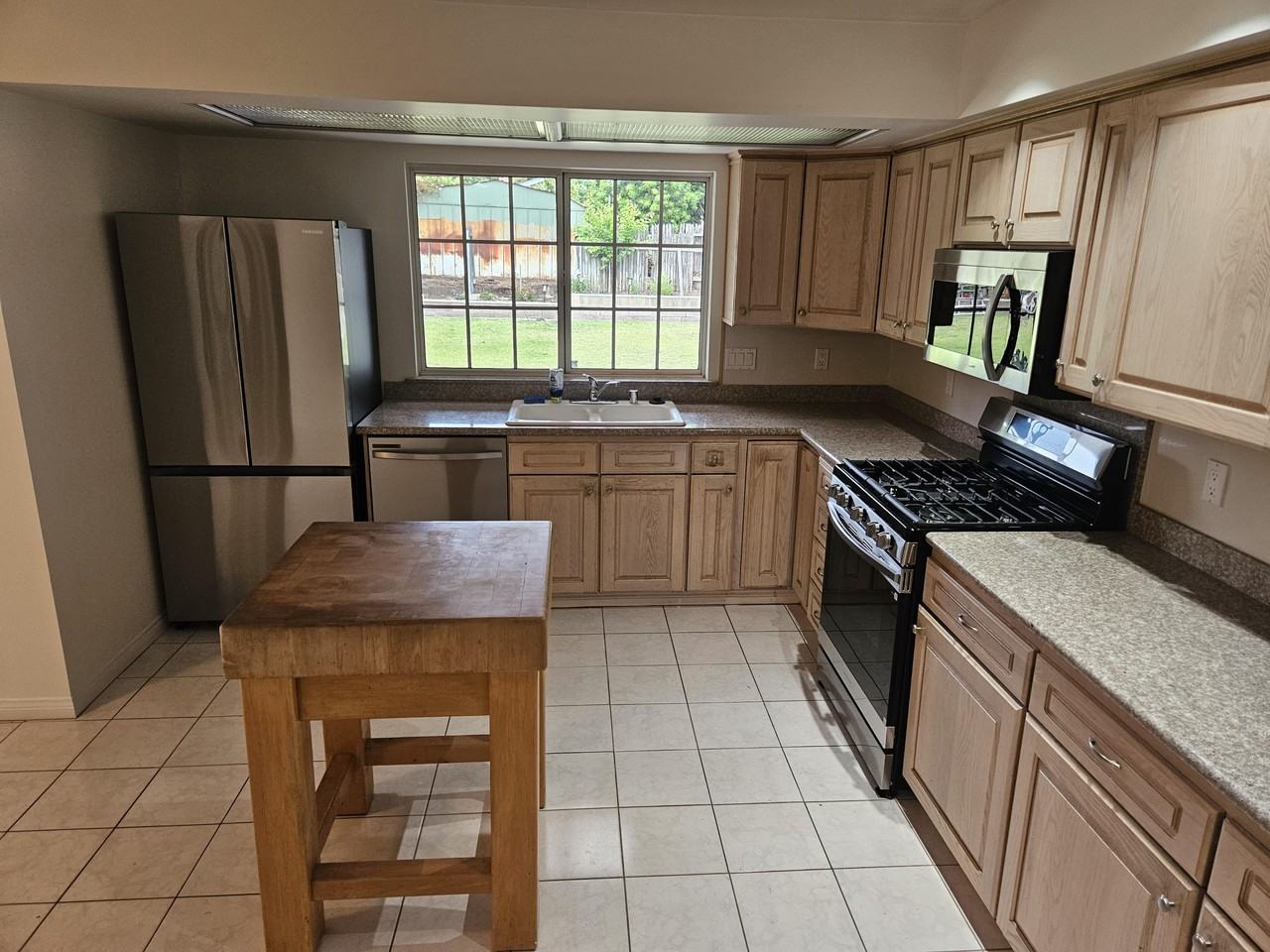 316 Cambridge Dr #1 - Photo 6 of 10