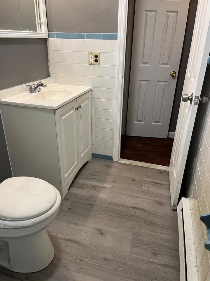 79 Yaun Ave:Building 3 - Photo 2 of 10