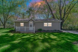 featured image of 2367 Bell St