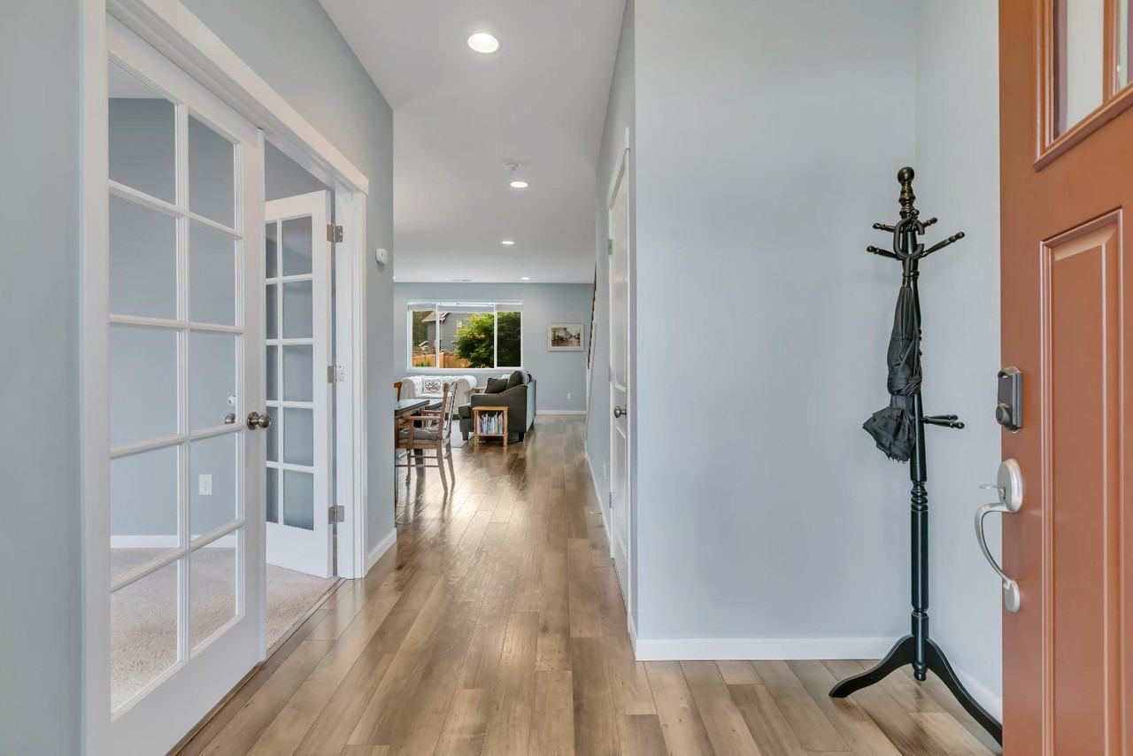 4370 Novak Dr Sw - Photo 4 of 11