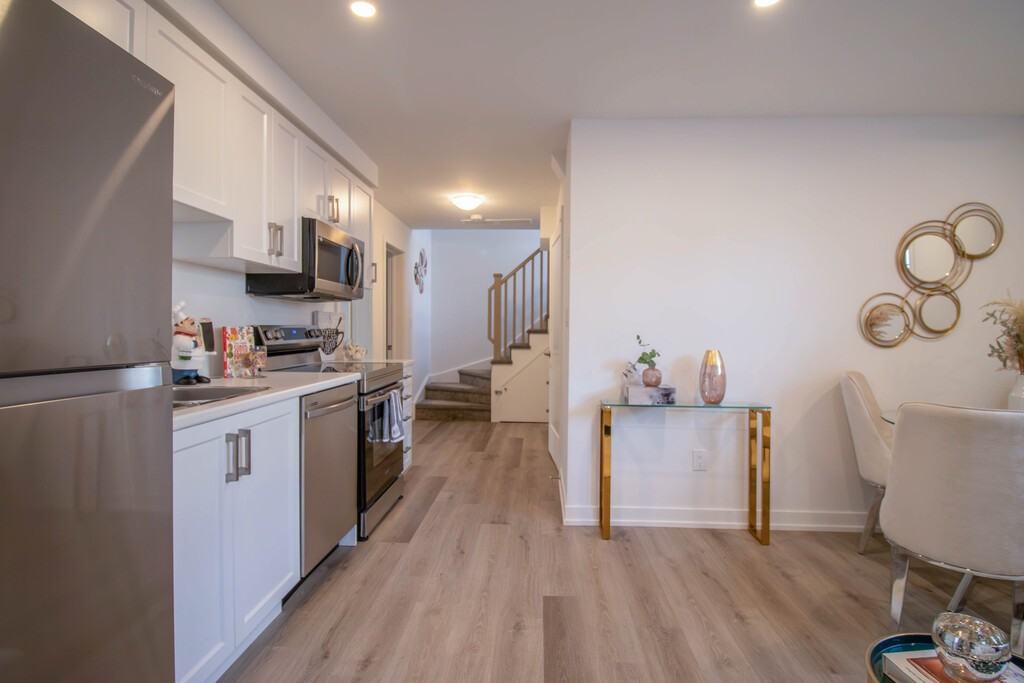 4263 Fourth Ave - #314 - Photo 3 of 14
