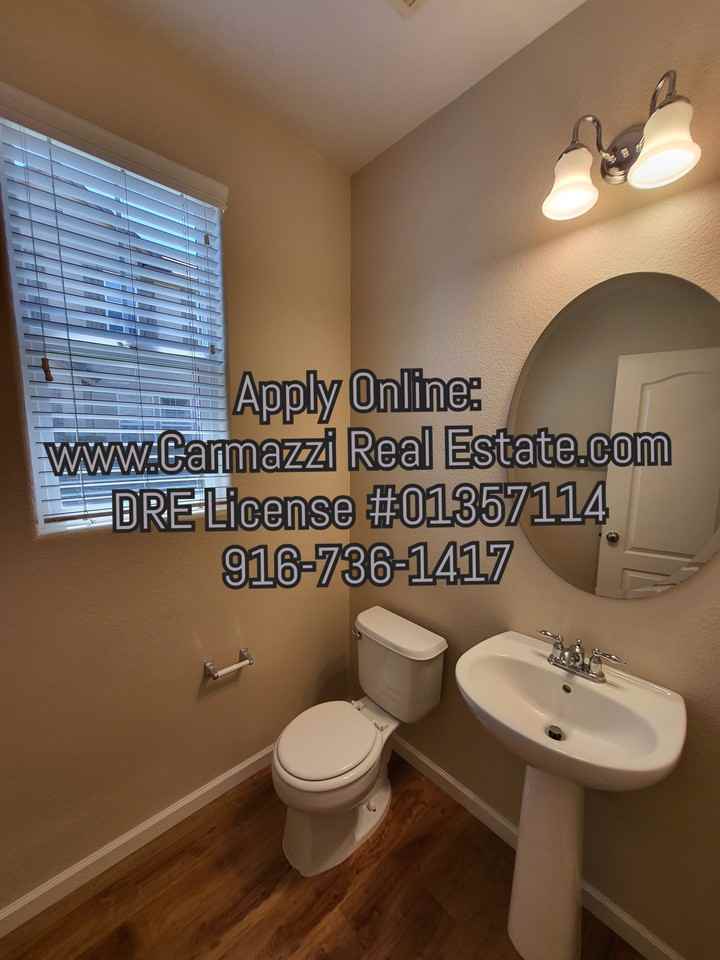 260 Wapello Cir #1 - Photo 4 of 30