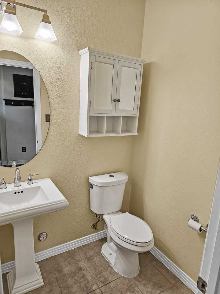 13604 Caldwell Dr #11 - Photo 3 of 27