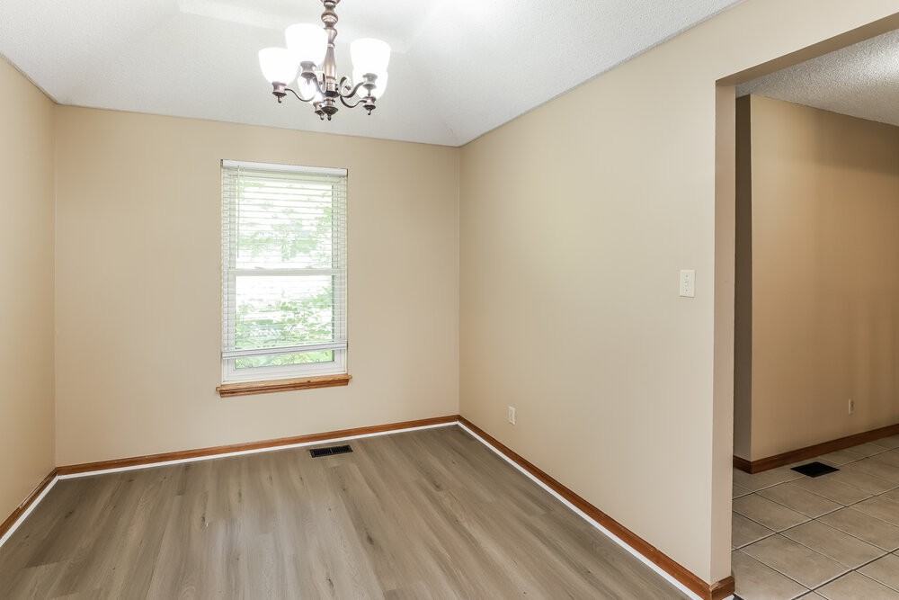 102 Gilbert St - Photo 6 of 17