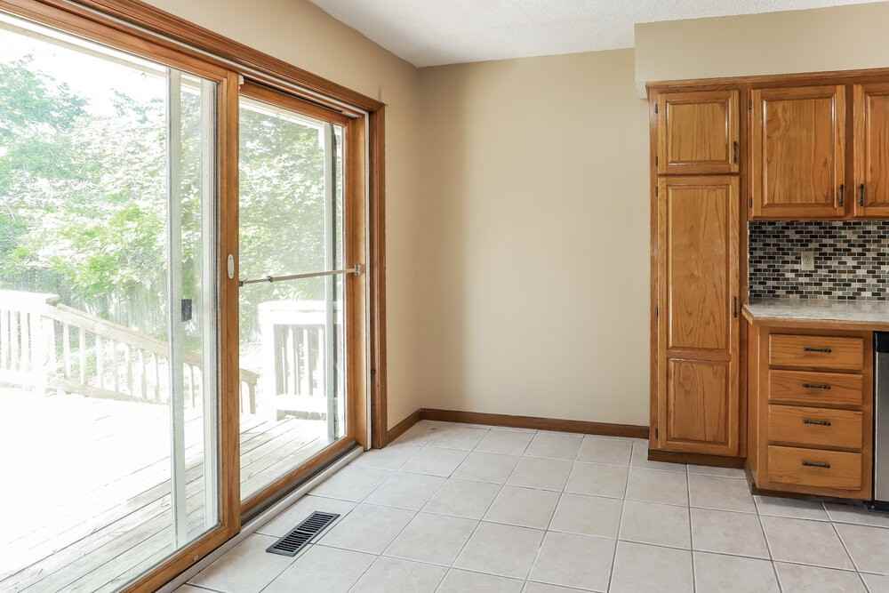 102 Gilbert St - Photo 7 of 17