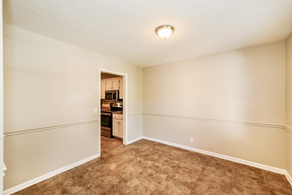 3656 Burwick Pl - Photo 6 of 17