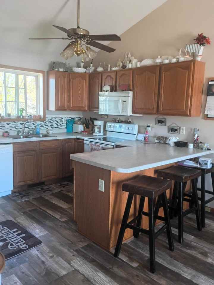 20245 Ann River Dr #1 - Photo 3 of 10