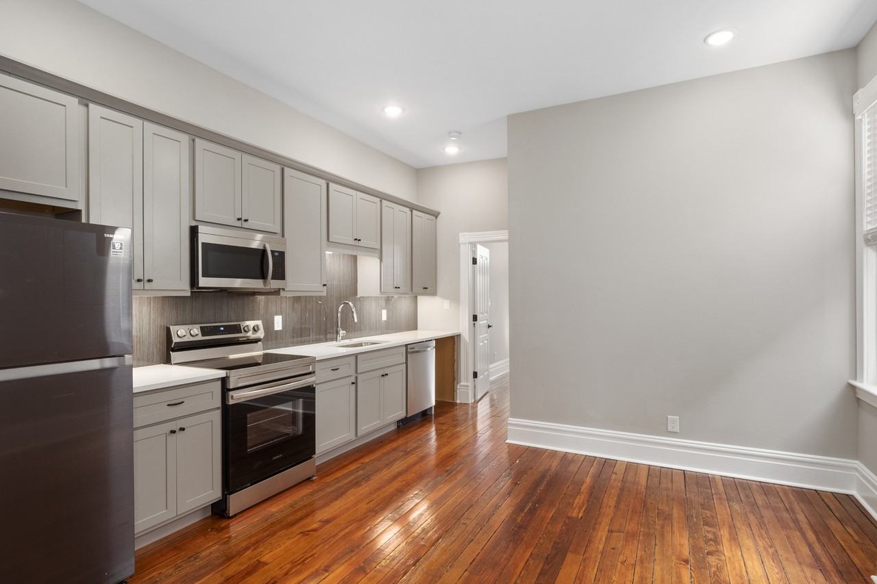 4246 Norfolk Ave #4246-1F - Photo 4 of 6