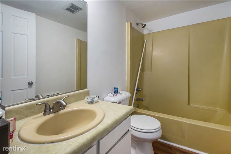 1651 Dicken Dr Lowr #1653LOWER - Photo 7 of 11