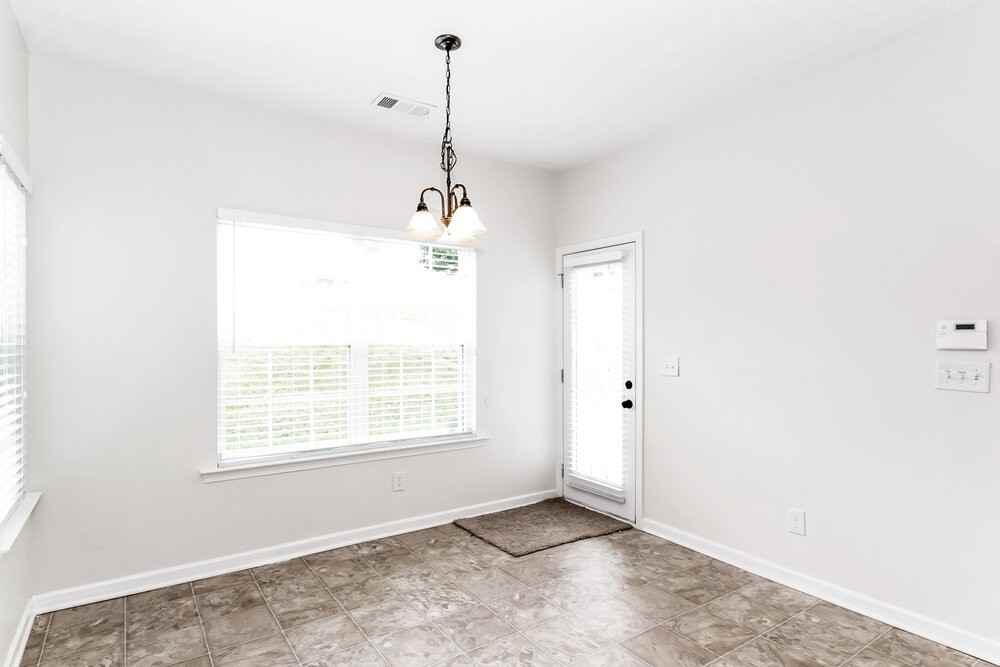 27 Palladio Way - Photo 4 of 15