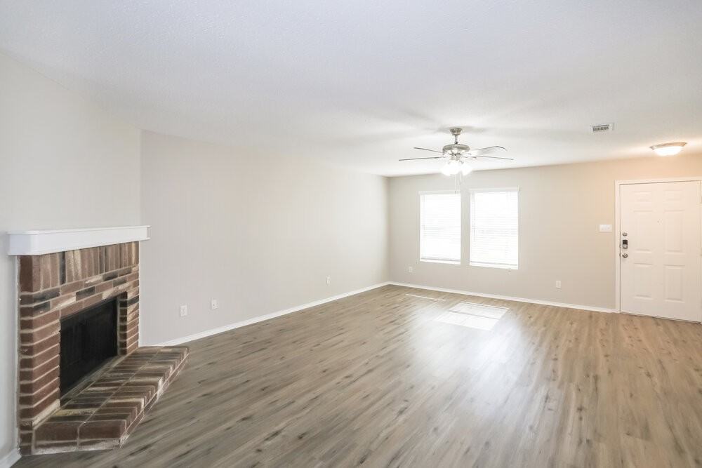 5209 Royal Burgess Dr - Photo 3 of 16