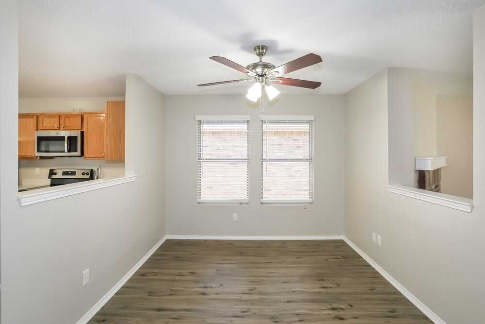 5209 Royal Burgess Dr - Photo 5 of 16