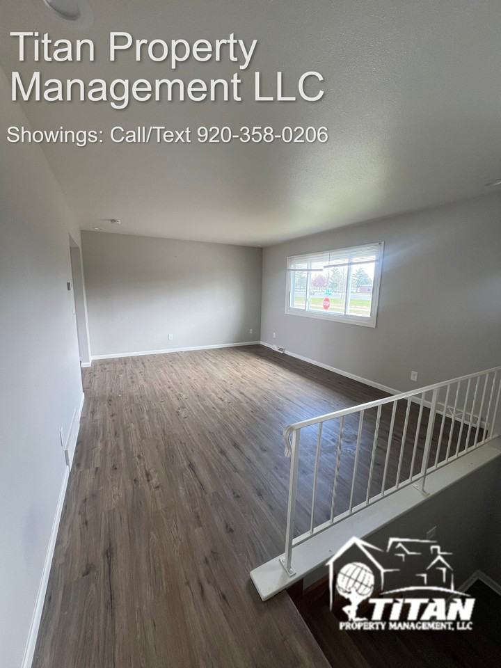 2110 16th St S #1 - Photo 3 of 12