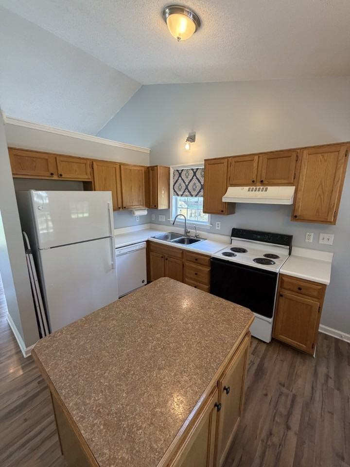 401 Flagg Rd #1 - Photo 6 of 16