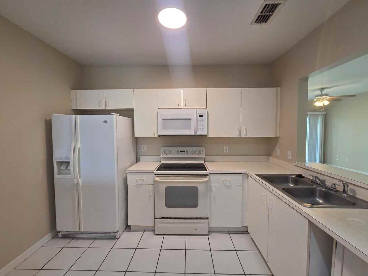 489 Las Cortes Ln #1 - Photo 6 of 20