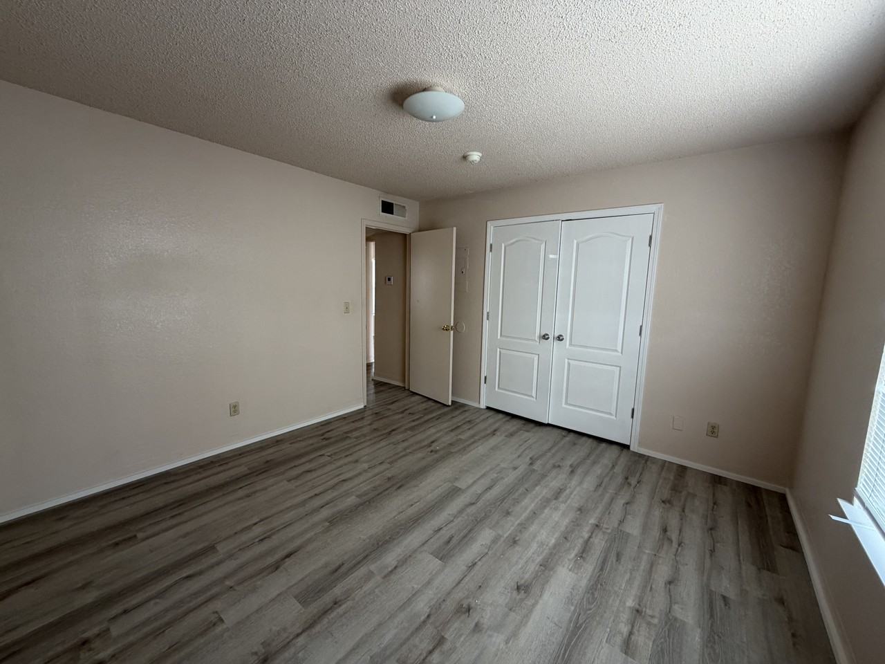 13340 Horizon Blvd #3 - Photo 3 of 6