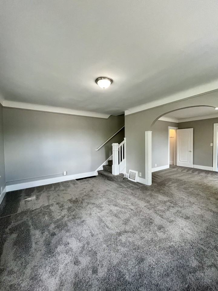 160LABADIE 1st St #1 - Photo 2 of 22