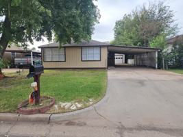 featured image of 2612 Sw 41st St #1