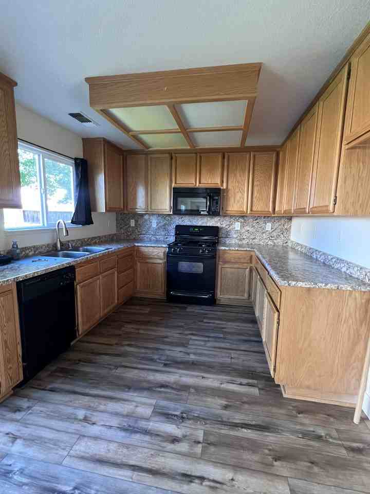 1694 Shay Way #1 - Photo 7 of 30