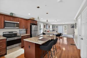 featured image of 5 Twin Ponds DriveUnit 4 #4