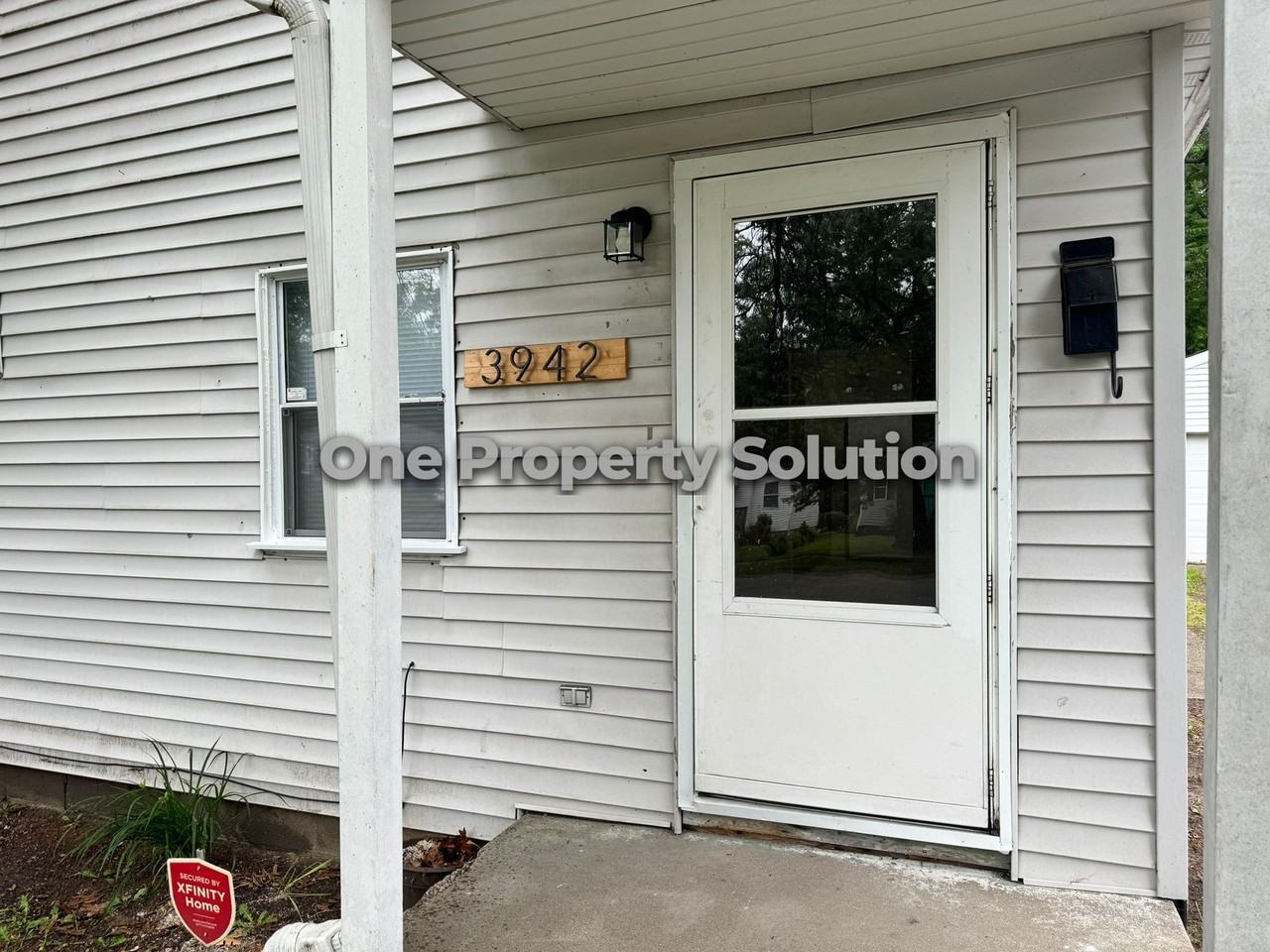 3942 Lincoln St #1 - Photo 2 of 23