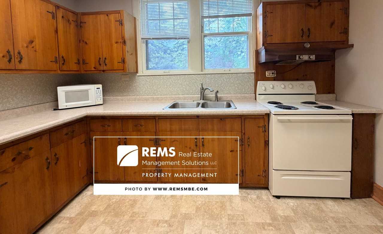 1010 1010 - 1016 Vine Street - Photo 2 of 12