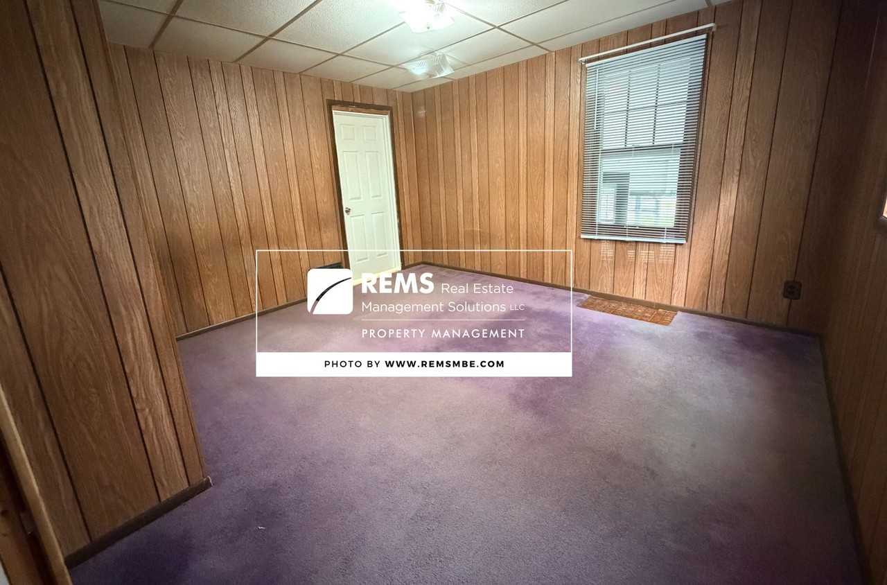 1010 1010 - 1016 Vine Street - Photo 5 of 12