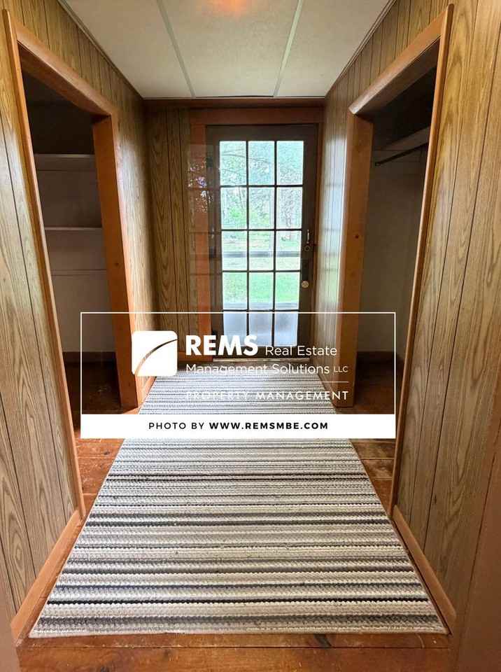1010 1010 - 1016 Vine Street - Photo 7 of 12
