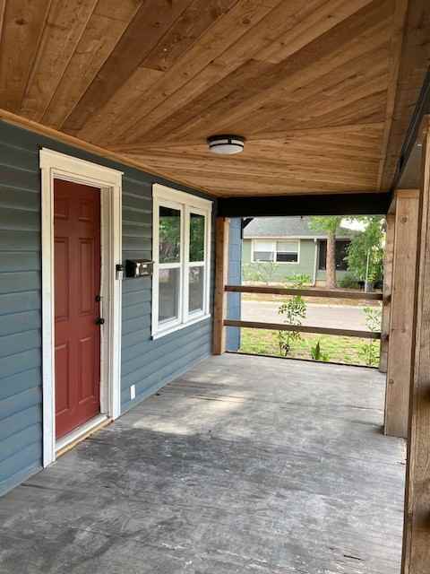 1934 30th Ave N #1 - Photo 3 of 29