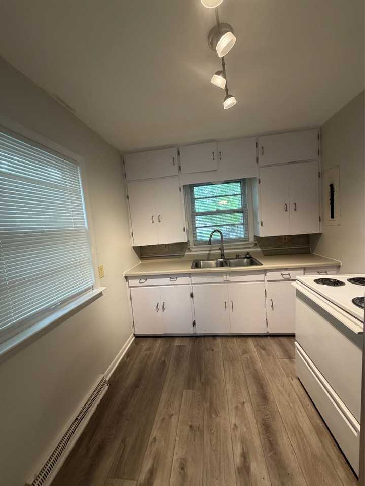 2114 Ferrol St #2-2112 - Photo 3 of 12