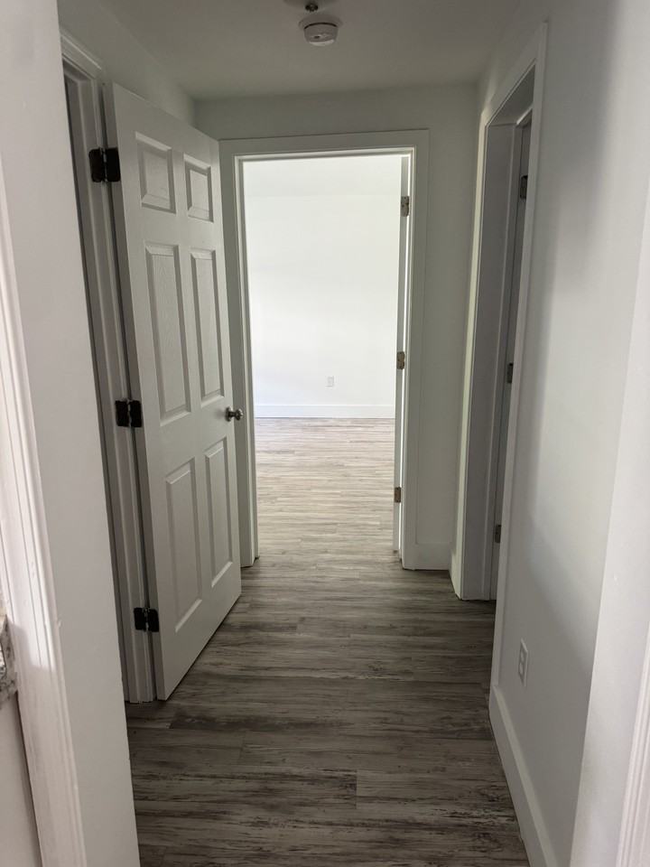 205 E East St #1 - Photo 7 of 12