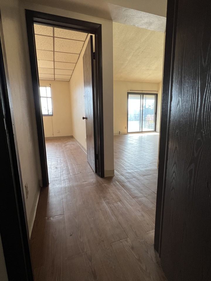 185 Ivory Foster Rd #D11 - Photo 2 of 22
