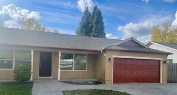 featured image of 113 Little Butte Dr #1