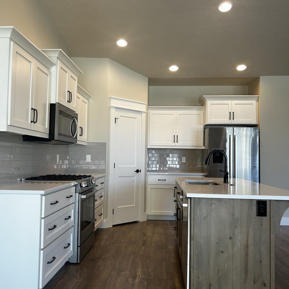 3440 E Girdner Dr #1 - Photo 7 of 19