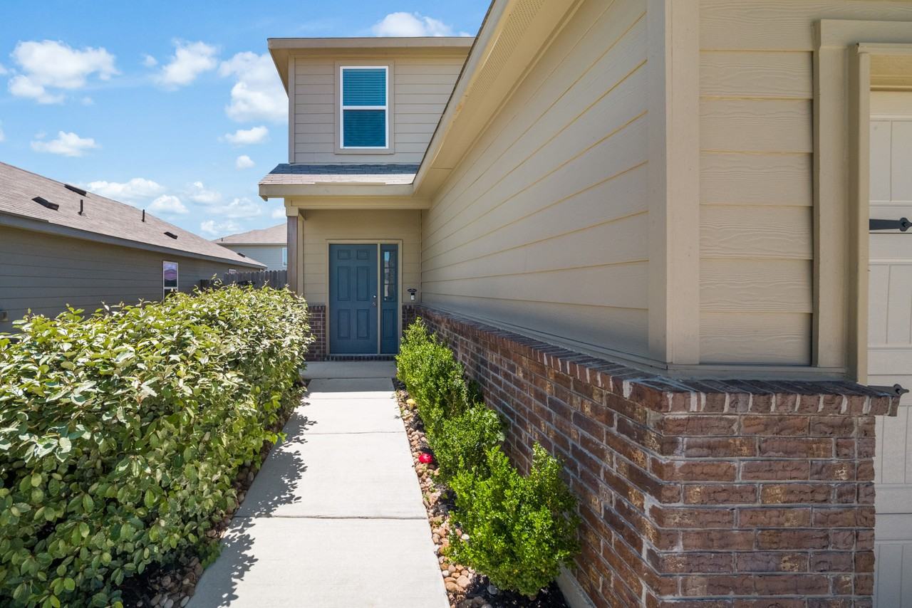 12906 Olson Pt #1 - Photo 2 of 26
