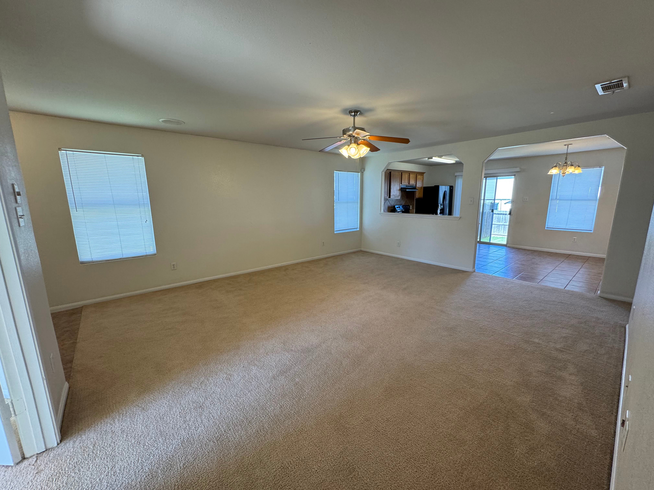 6600 Taree Loop - Photo 7 of 36