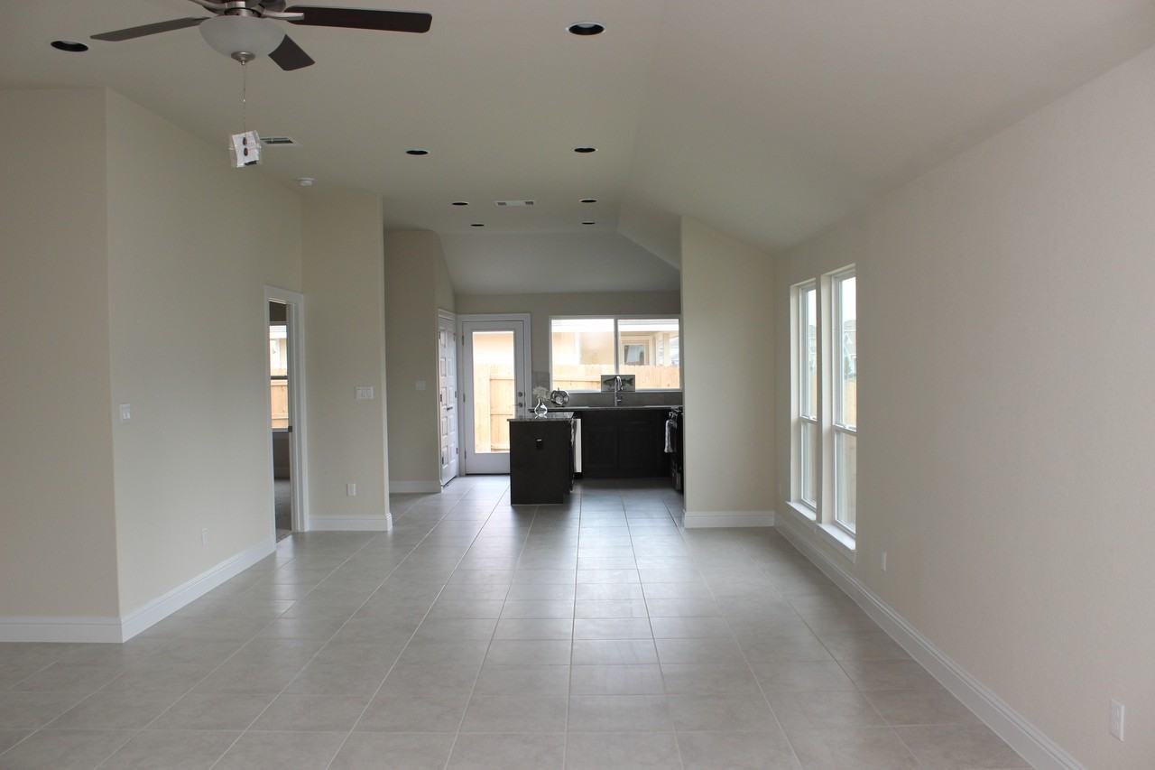 108 White Dunes Dr #1 - Photo 4 of 11
