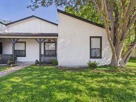 featured image of 1515 Pine Ridge Dr #B