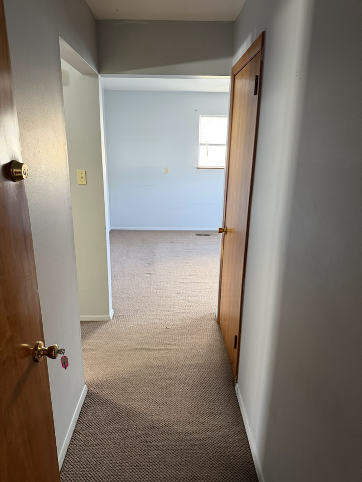 908 W Lake Ave #4 - Photo 2 of 12