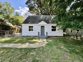 featured image of 1020 Nancy Ln #1