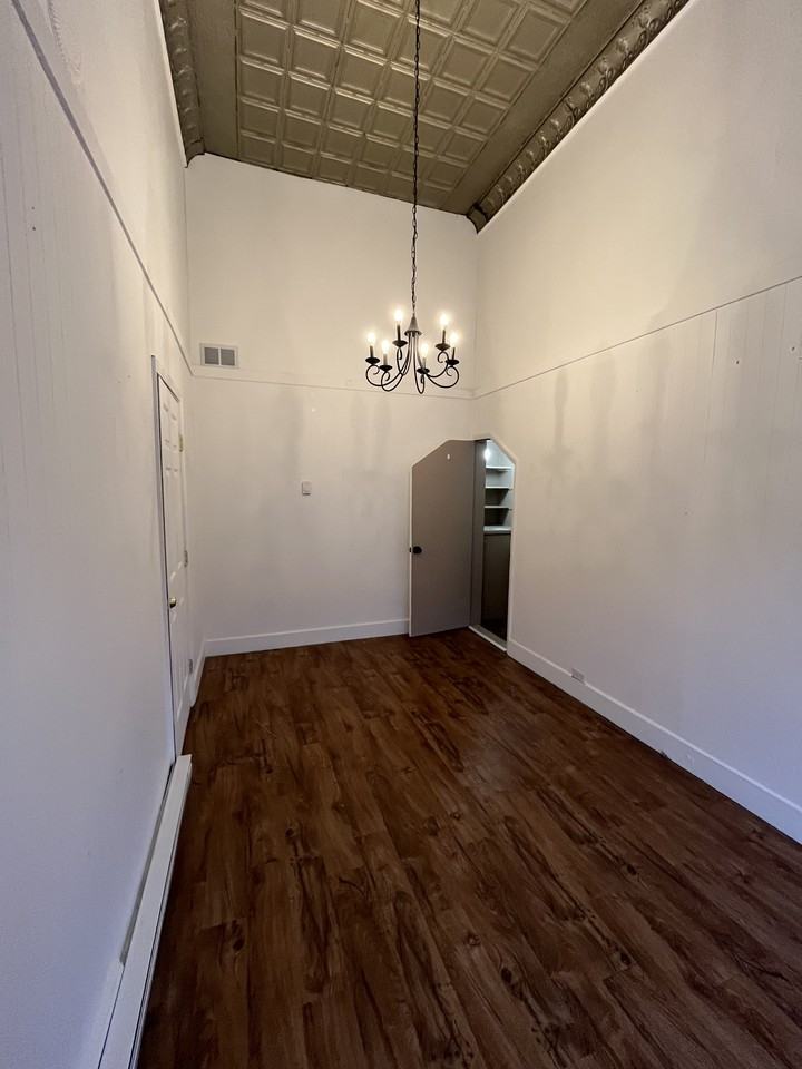 114 Locust St - 114 A,B #114AB - Photo 2 of 8