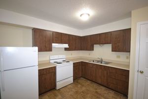 featured image of 912 N Walnut Ave