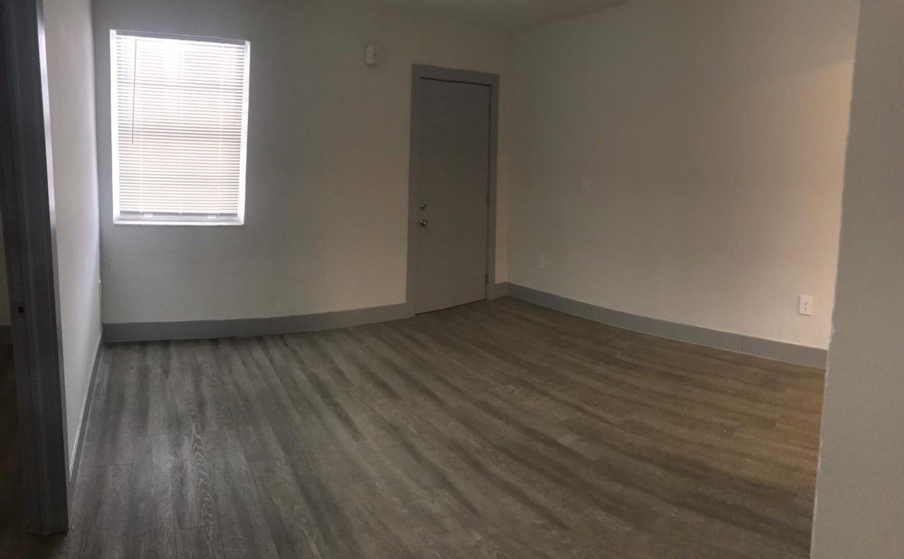1805 Nw 2nd Ct - Photo 4 of 29