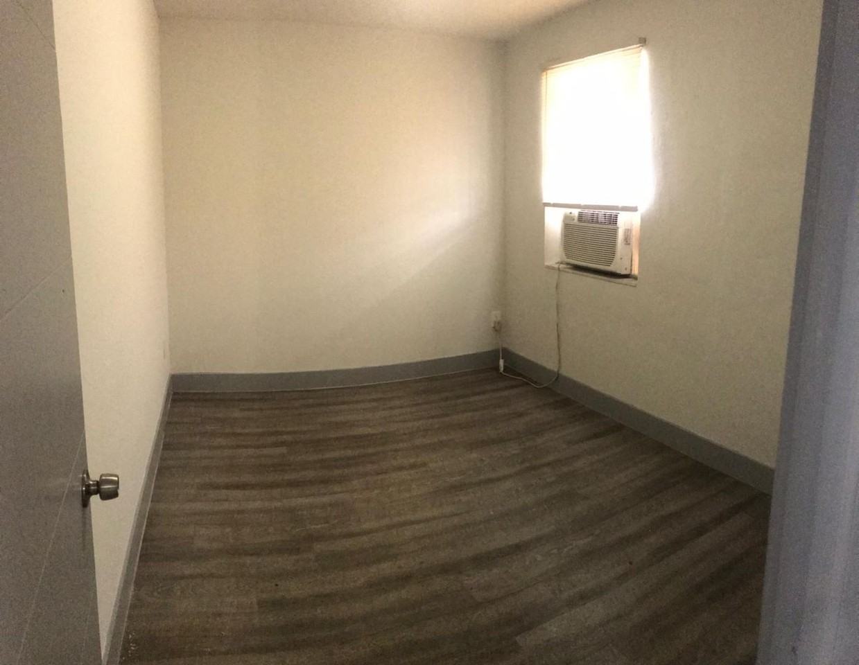 1805 Nw 2nd Ct - Photo 6 of 29
