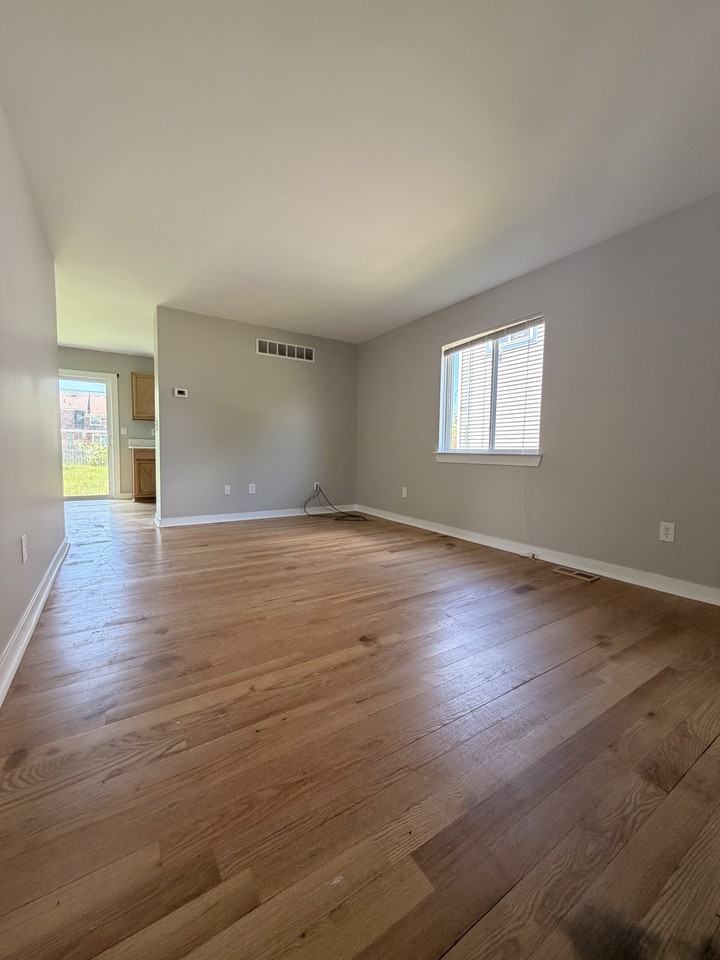 16823 Stahelin Ave #1 - Photo 2 of 14