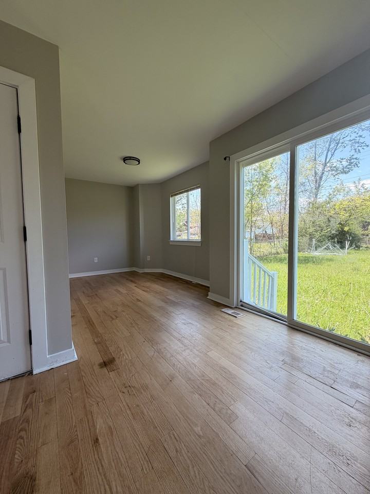 16823 Stahelin Ave #1 - Photo 4 of 14