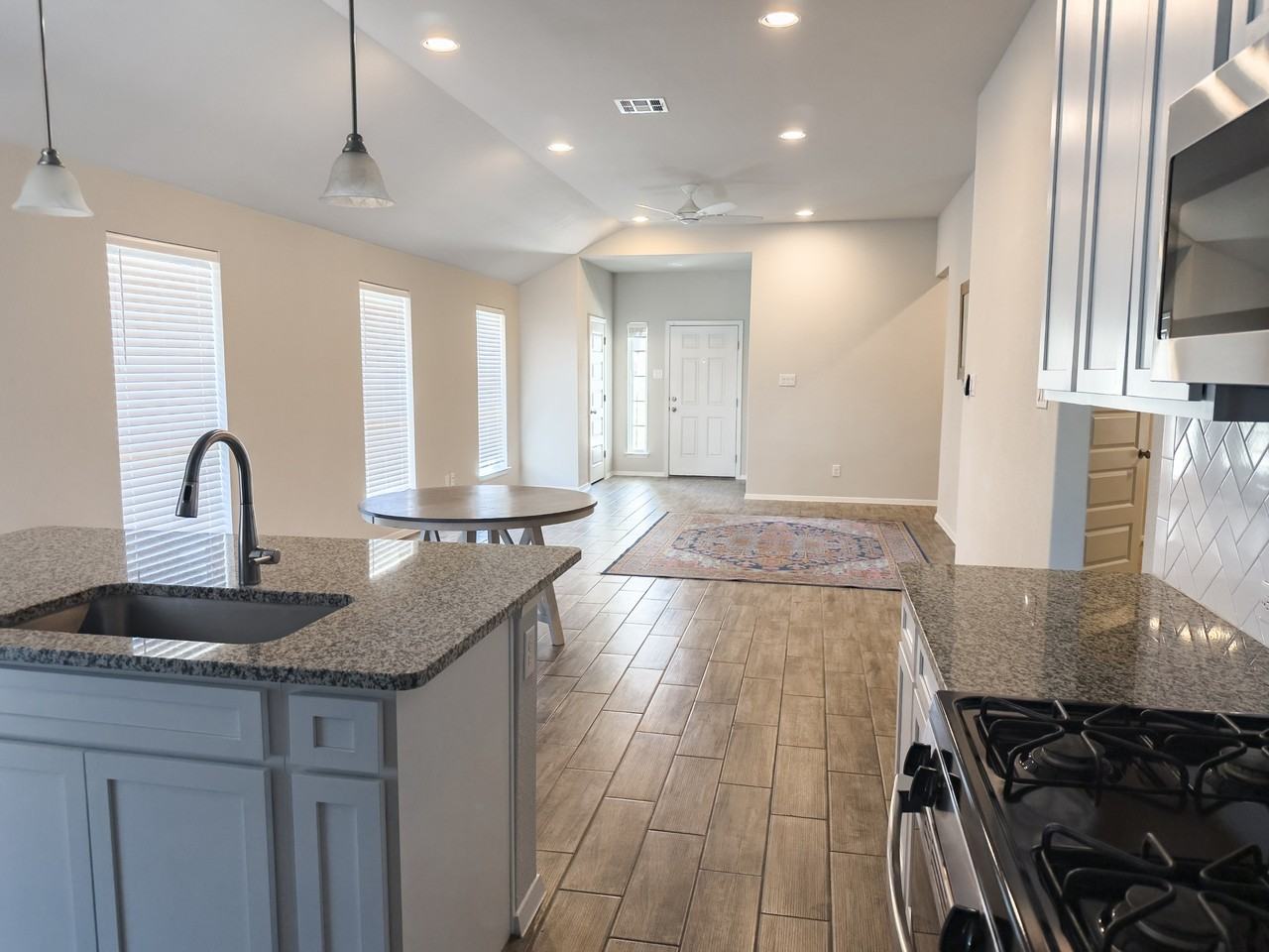 139 Lyndon Dr #1 - Photo 7 of 29
