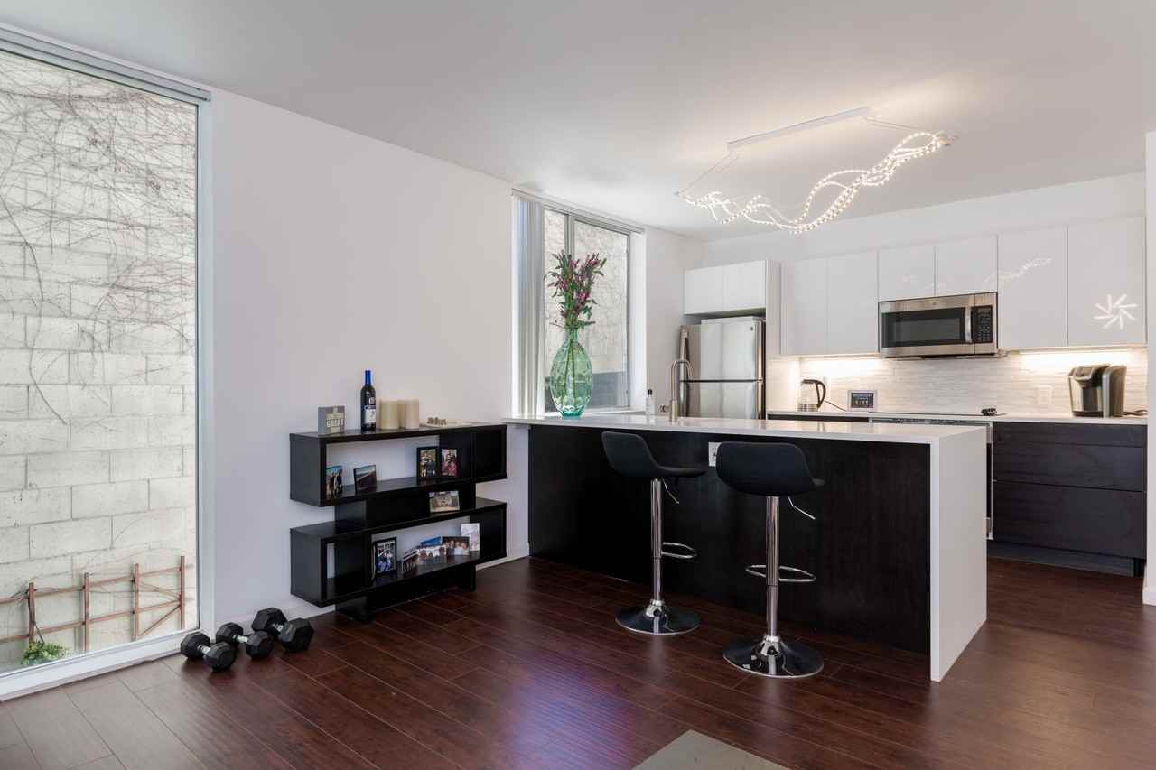 1944 State St #6 - Photo 4 of 20
