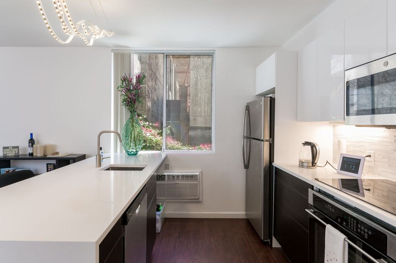 1944 State St #6 - Photo 6 of 20