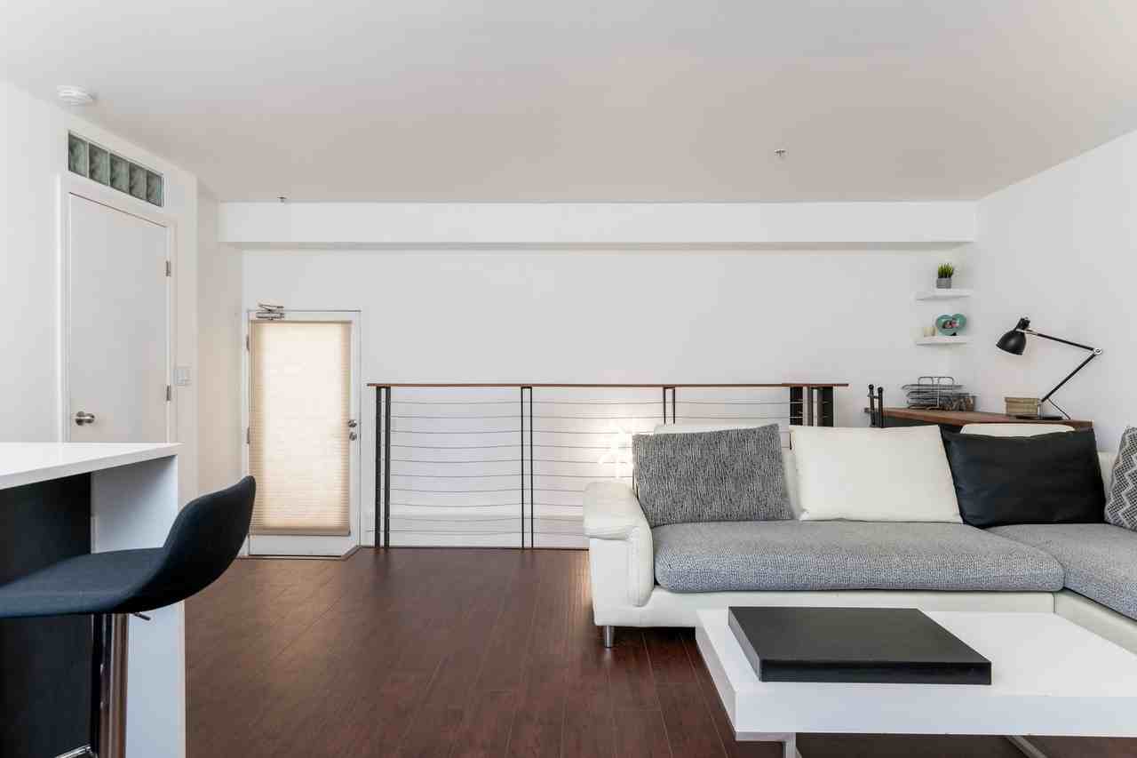 1944 State St #6 - Photo 7 of 20